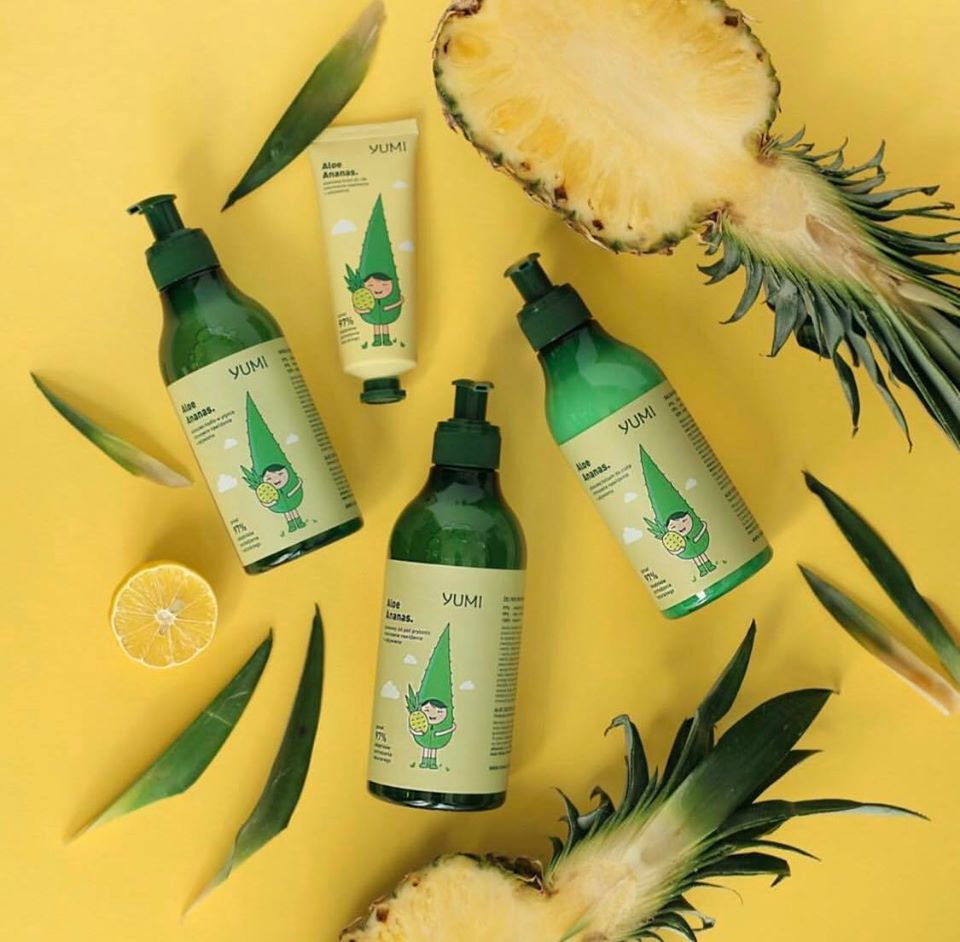  Yumi Natural Ingredients 97% Aloe Fresh & Pineapple Body & Hand Lotion 300ml - 7862629 SPA HAND CARE